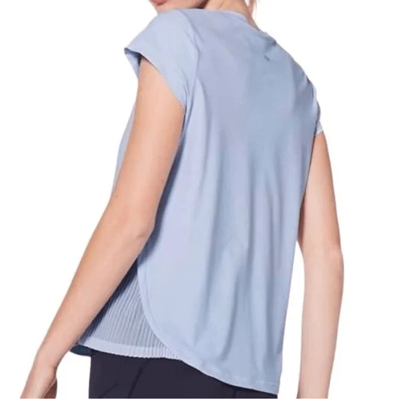 NWOT Lululemon Just Pleat It Short Sleeve Shirt Cool Breeze Size 6 - Picture 3 of 12